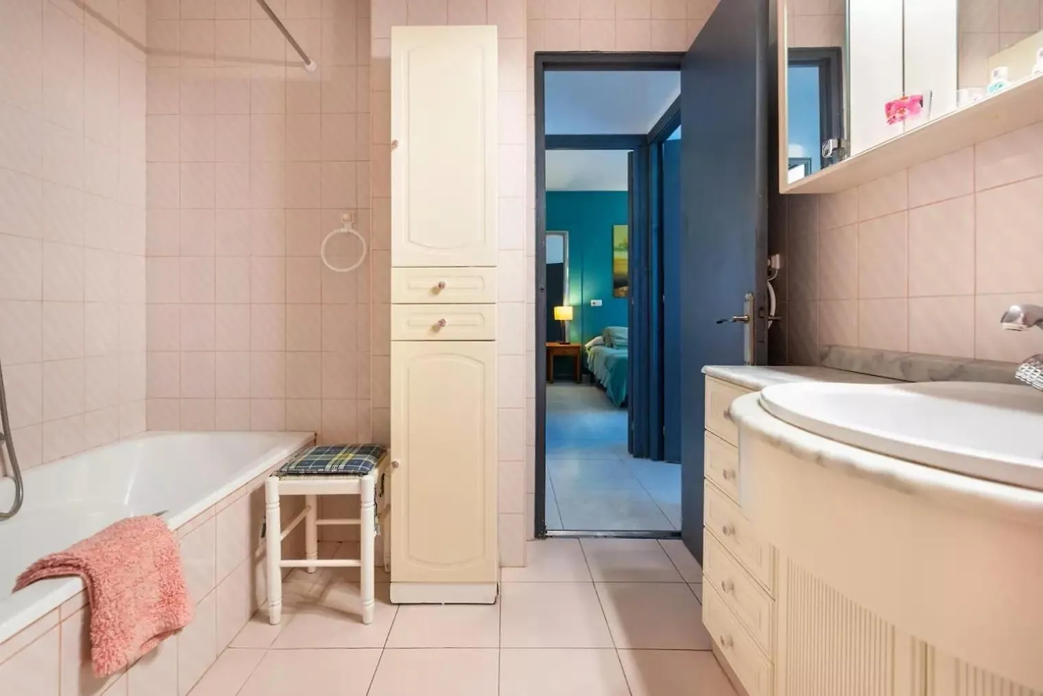 4 Bedroom 6 Guests Apartment 60M From Beach Τορρεμολίνος