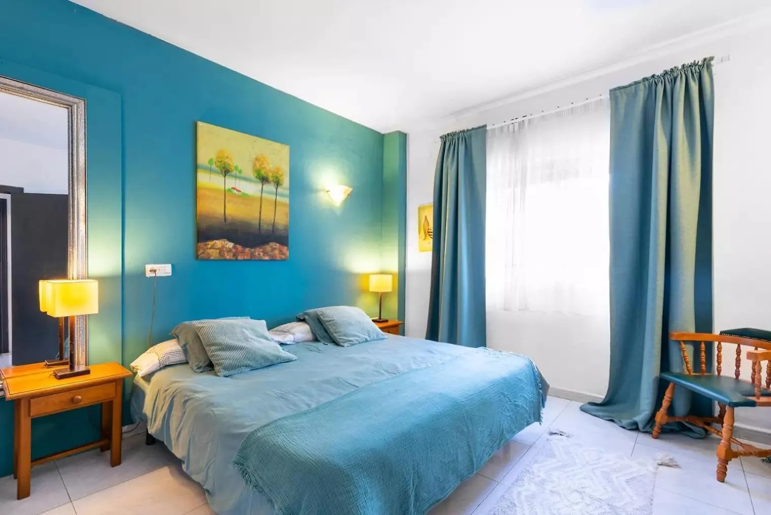 4 Bedroom 6 Guests Apartment 60M From Beach Torremolinos 0*,  Espanha