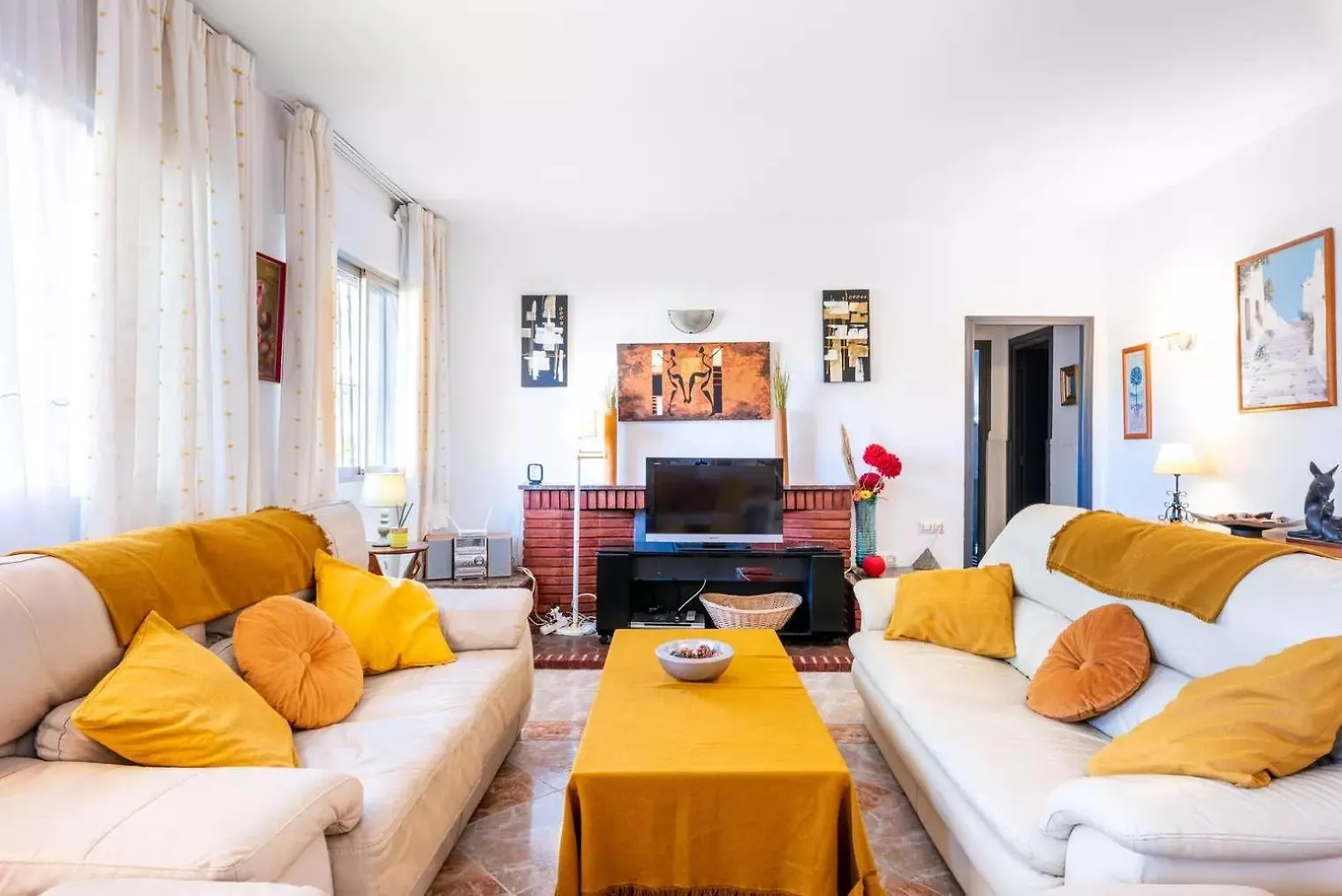4 Bedroom 6 Guests Apartment 60M From Beach Torremolinos