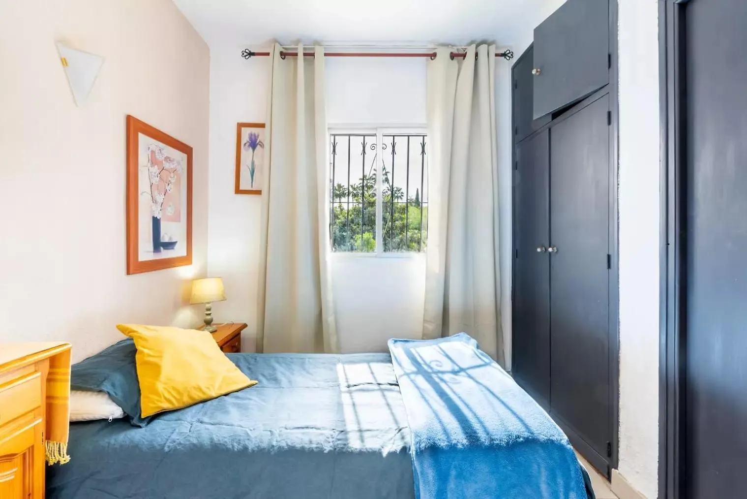 4 Bedroom 6 Guests Apartment 60M From Beach Torremolinos
